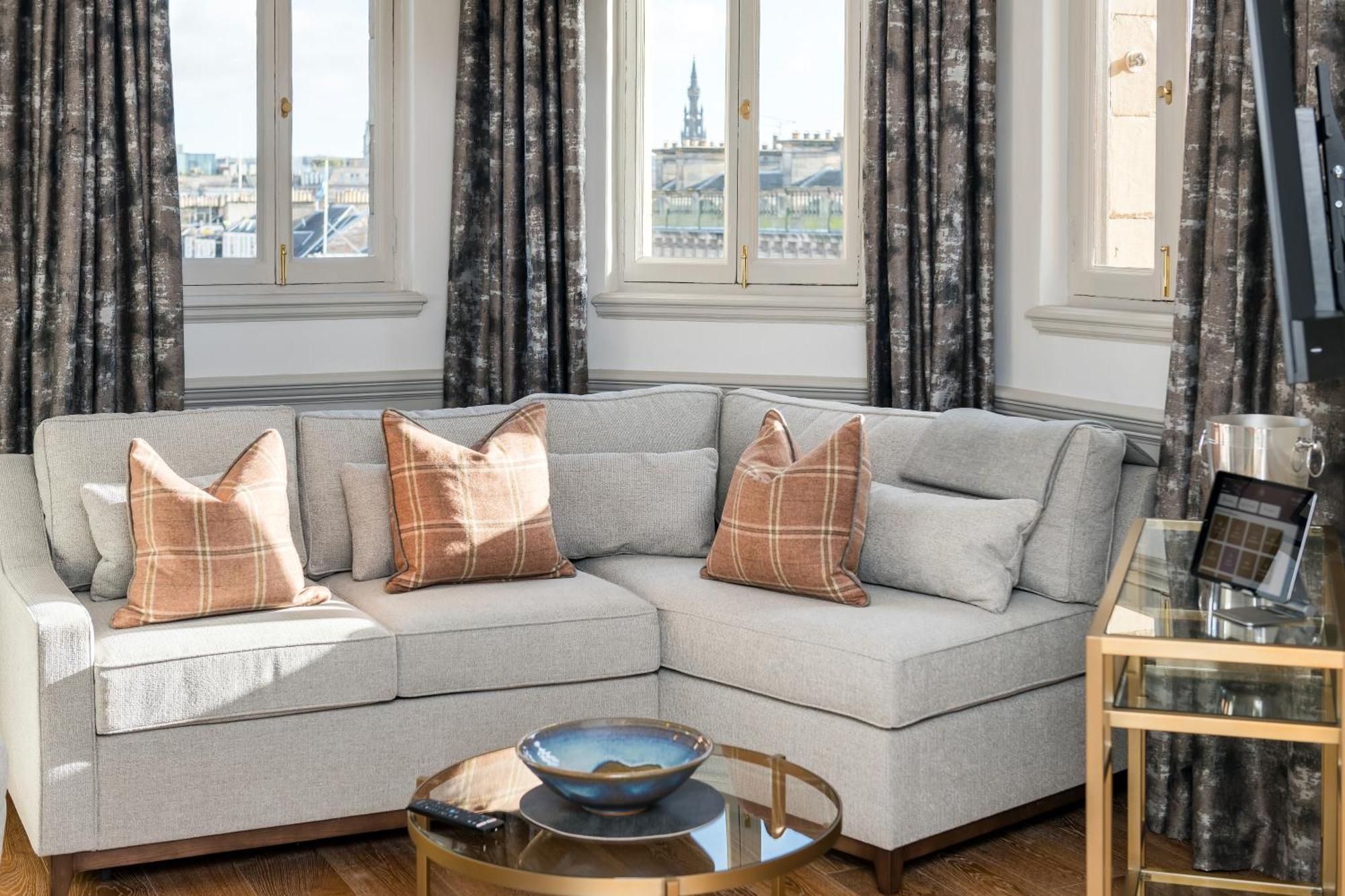Righ Residences - George Street Единбург Екстериор снимка