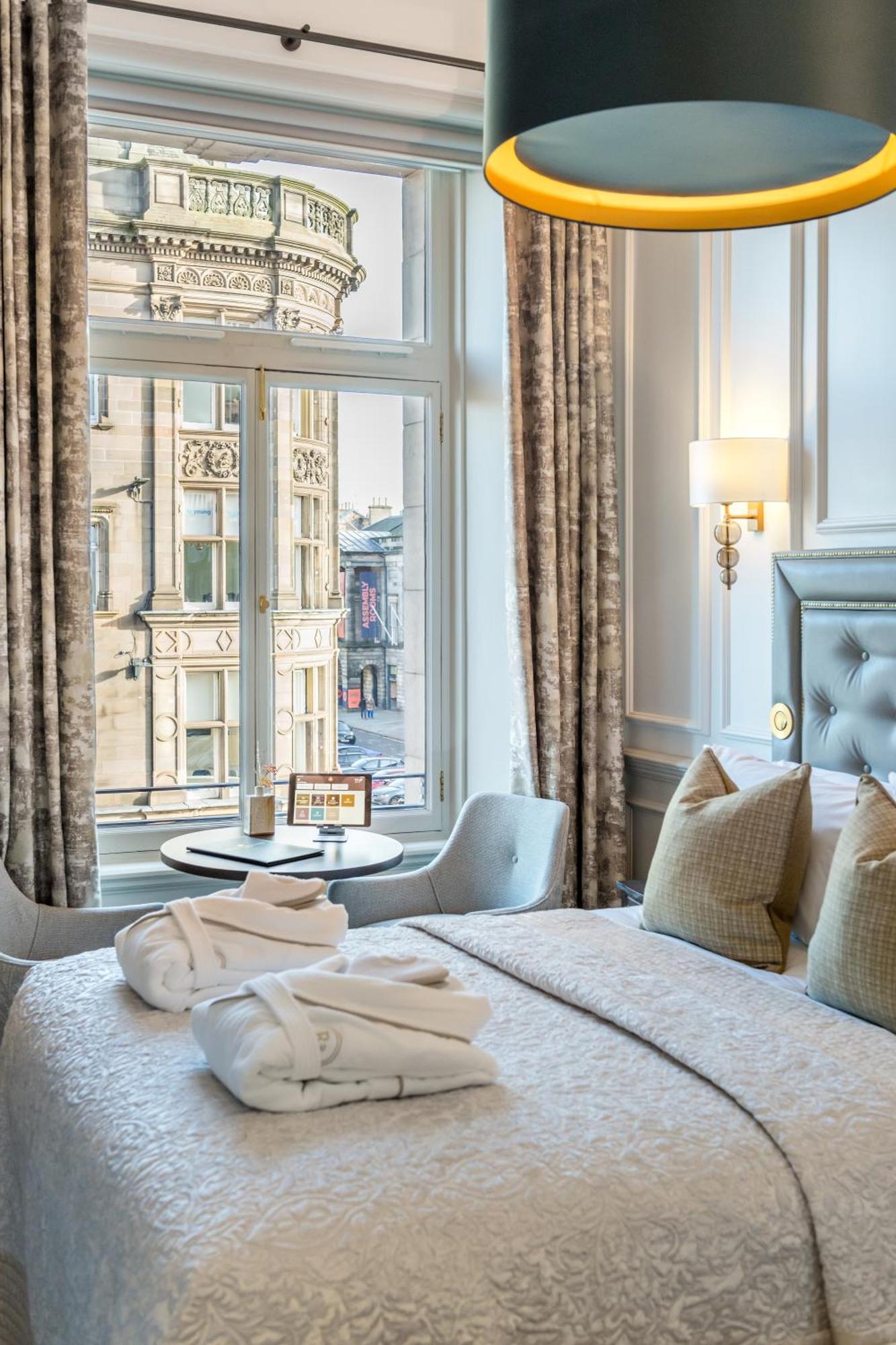 Righ Residences - George Street Единбург Екстериор снимка