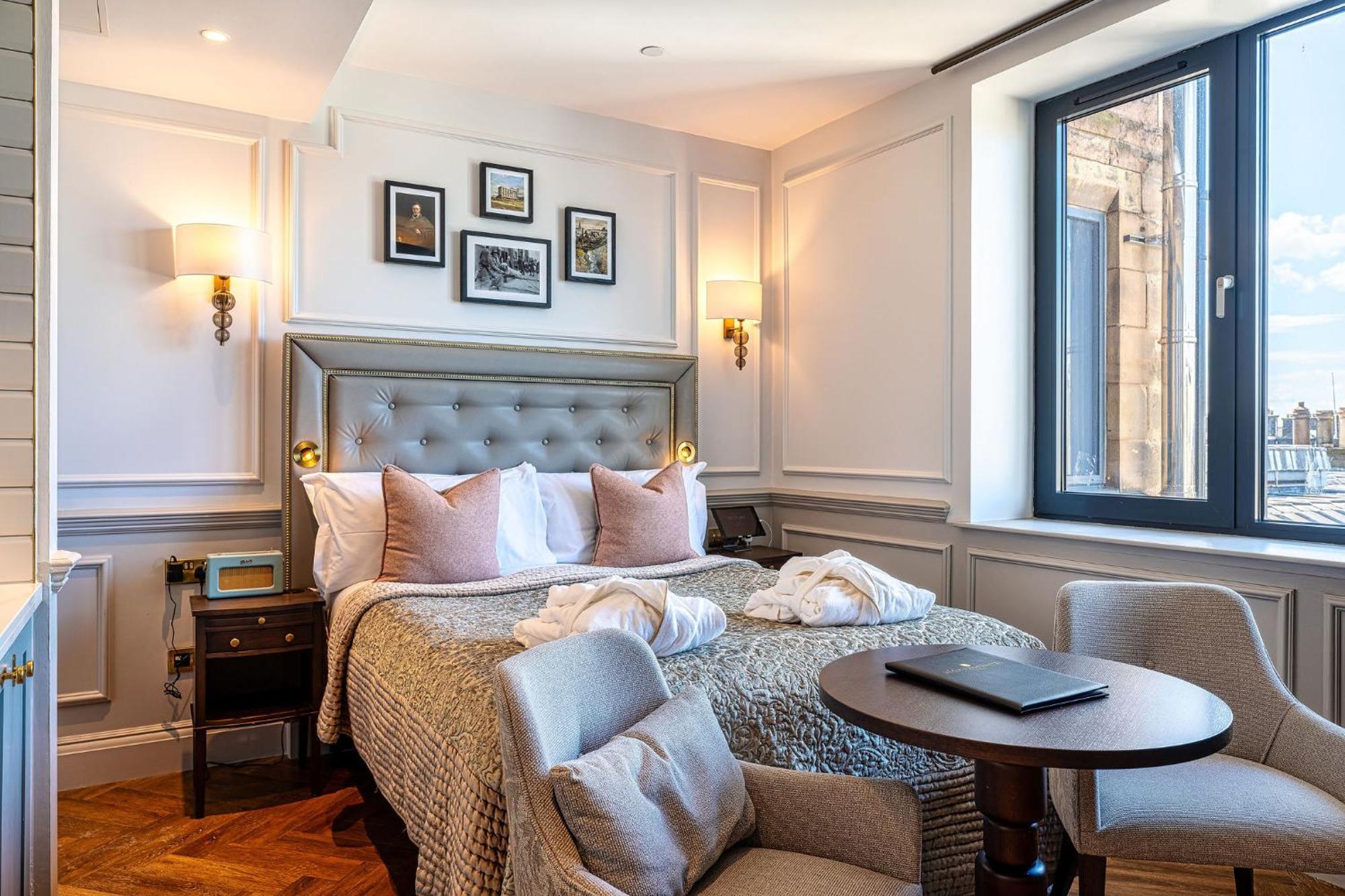 Righ Residences - George Street Единбург Екстериор снимка
